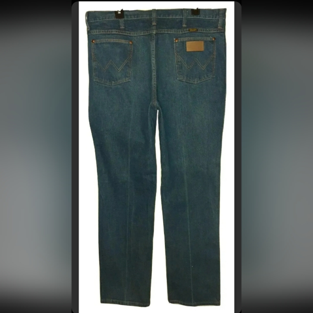 Mens VINTAGE 38X34 Wrangler Cowboy Cut ORIGINAL FIT Denim Blue Jeans -USA MADE